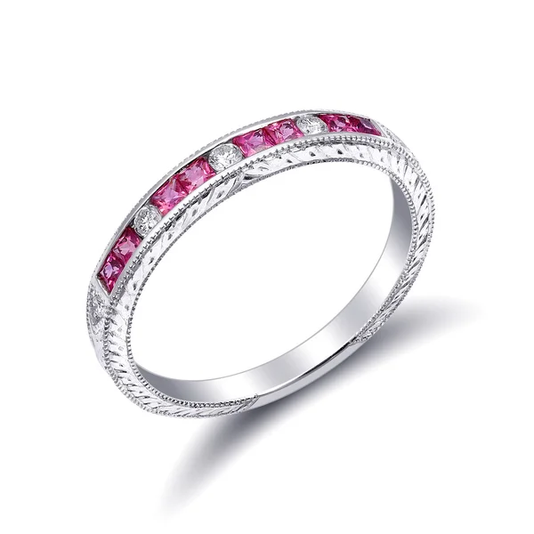 แหวนไพลินสีชมพูธรรมชาติ — ภาพถ่ายสต็อก