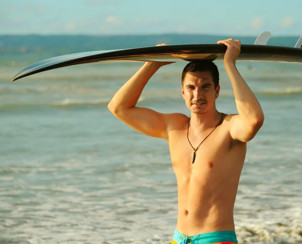 Surfer with board — Stock Photo, Image