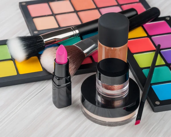 Conjunto de maquillaje profesional —  Fotos de Stock