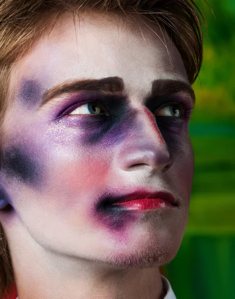 Porträtt av vacker man med make-up — Stockfoto