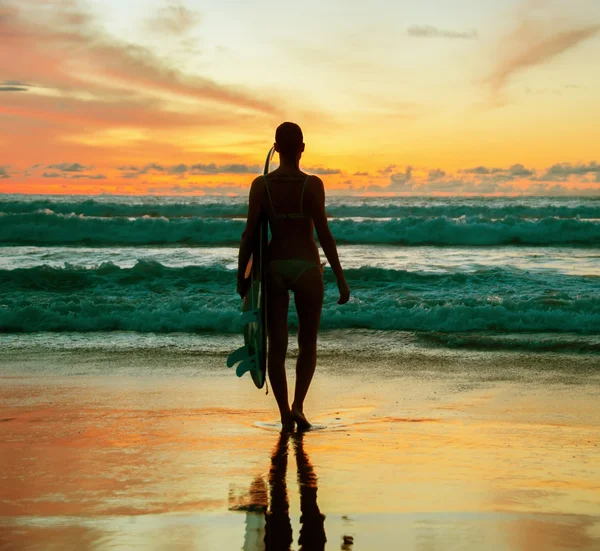 Young woman surfer with board — Stock Photo, Image