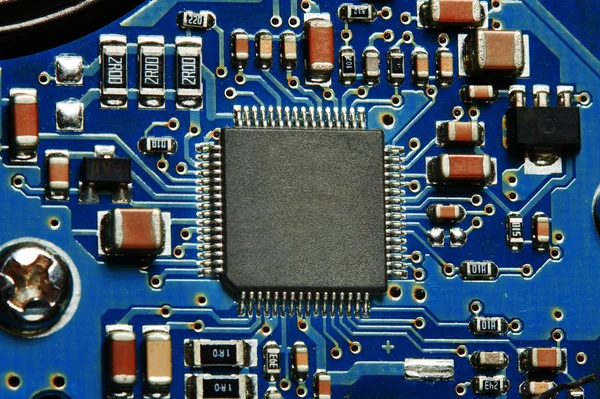 Electronic circuit board with processor, close up. — Stock Photo, Image