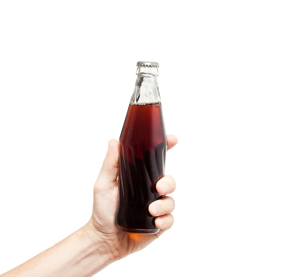 soda su şişesi elinde beyaz arka plan üzerinde izole