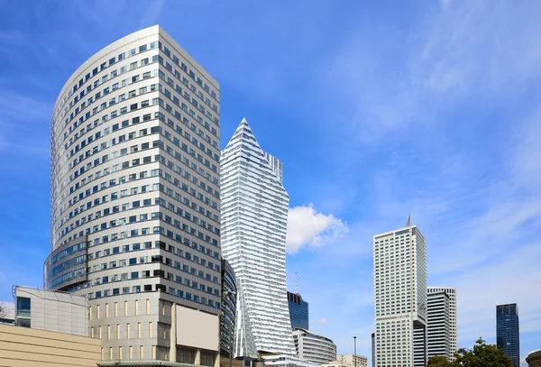 Moderne wolkenkrabbers in het centrum van Warschau — Stockfoto