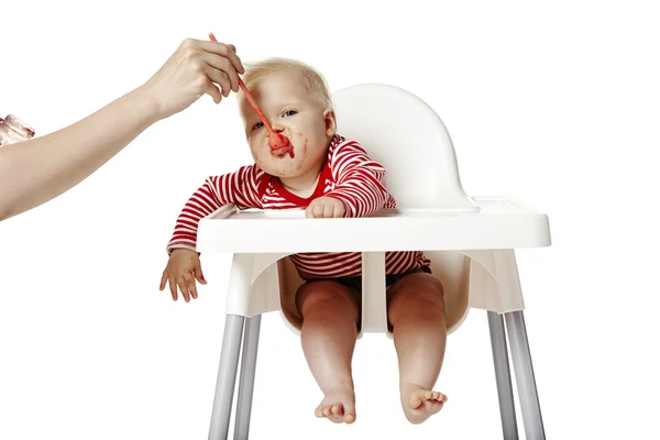 Mother feeding baby — Stock Photo, Image