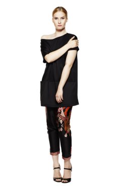 Çekici Genç Kadın