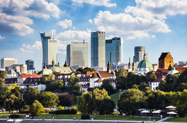 Warszawa downtown på eftermiddagen — Stockfoto