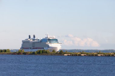 yolcu cruise liner maliyeti iskelede