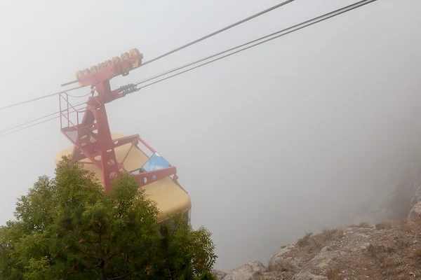 The cable car in Crimea Ai-Petri — Stock Photo, Image