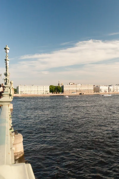 View of the embankment the city Sankt-Peterburg in summer day — Stock Photo, Image