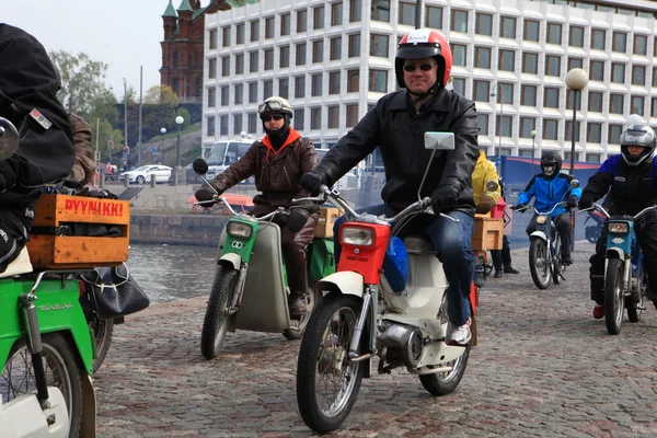 Uruchom motorowerów na ulicach helsinki, 16 maja 2014 — Zdjęcie stockowe