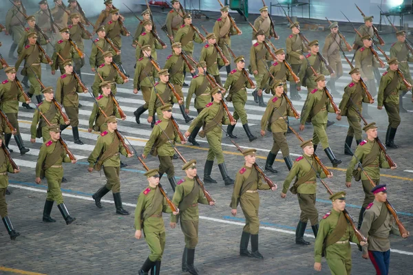 Soldaten en officieren van de eerste wereld oorlog (wederopbouw) — Stockfoto