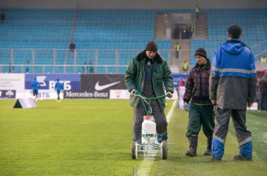 Stadyum üzerinde çalışmak