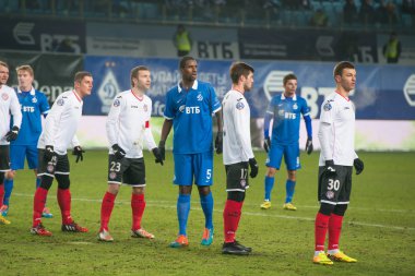 Futbol Maç Dinamo (Moskova) (mavi) vs Amkar (Perm)