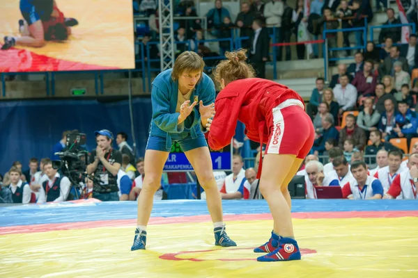 Prakapenka Katsiaryna (bleu) vs Sharadze Shorena — Photo