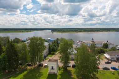 Myshkin Volga üzerinde. Katedral çan kulesinden görüntülemek