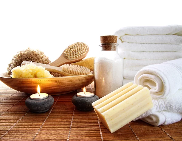 Spa accessoires met kaarsen en handdoeken — Stockfoto