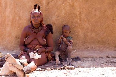 Himba anne ve çocuk