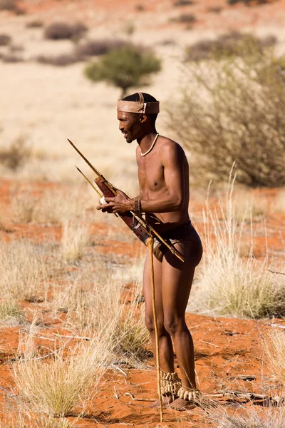 San man in insediamento nativo — Foto Stock