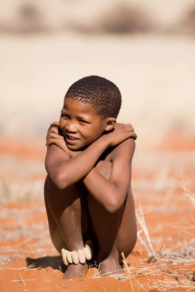 San enfant dans la colonie autochtone — Photo