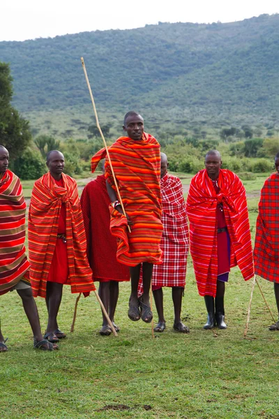 Kenyan maasai men in mantles — Stock Photo, Image