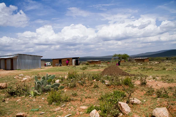 Aldeia masai queniana — Fotografia de Stock