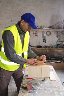 Erkek joiner çalışma