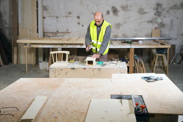 Male joiner working — Stock Photo, Image