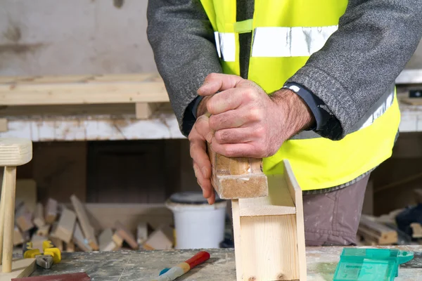 Mannelijke werken joiner — Stockfoto