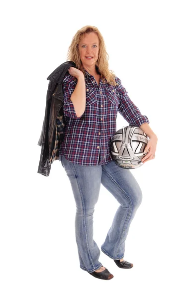 Mujer rubia con casco de moto . — Foto de Stock