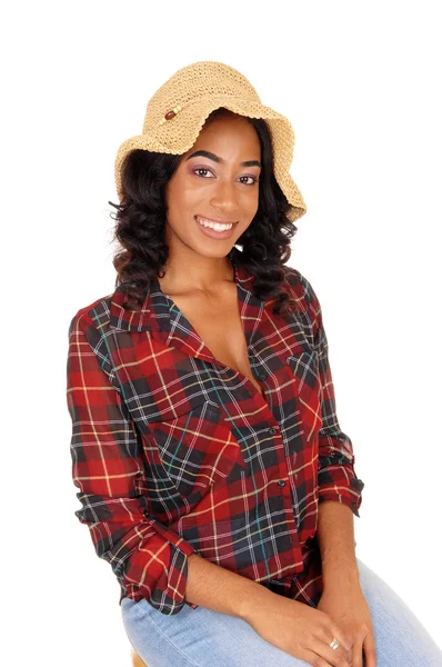 Африканская американка в соломенной шляпе . — стоковое фото