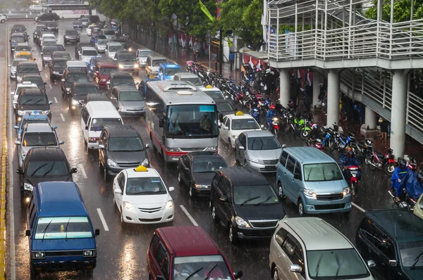 Blocco del traffico piovoso — Foto Stock