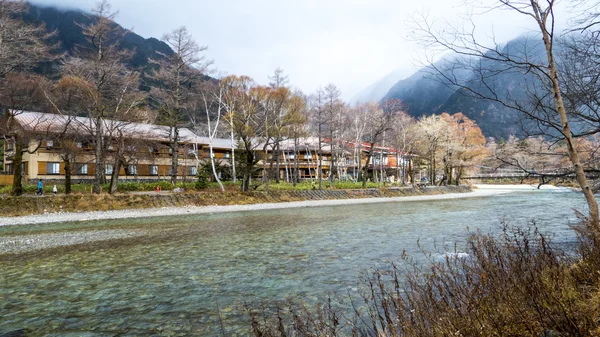 Sezóna podzim kamikochi národního parku, Japonsko — Stock fotografie