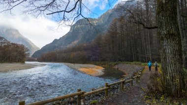 sonbahar sezonunun kamikochi Milli Parkı, Japonya