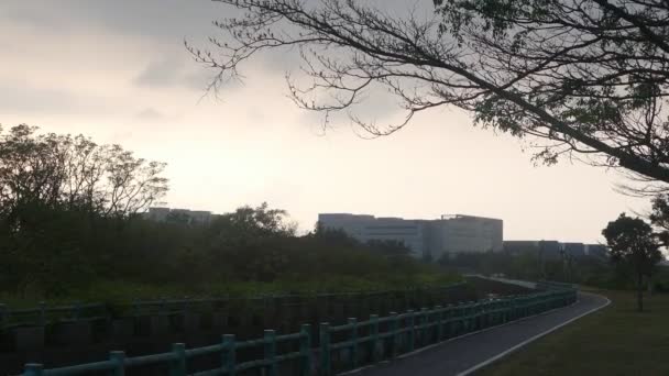 Aereo in procinto di atterrare all'aeroporto internazionale di Taoyuan, Taiwan — Video Stock