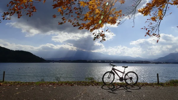 Kawaguchiko belas paisagens queda e fundo, Japão — Fotografia de Stock