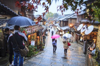 Kyoto, Japonya düşüş sırasında Kiyomizu-dera Tapınağı'nda