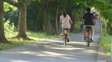 Güzel görünüm Taipei Central River Bisiklet yolu, Tayvan