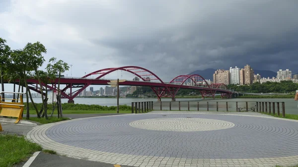 Bella vista della pista ciclabile Taipei Central River, Taiwan — Foto Stock