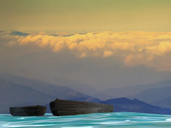 素敵な素敵なボートといって海山 — ストック写真