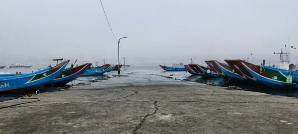 Los Barcos Pesqueros Amarrados Pequeño Puerto Pesquero —  Fotos de Stock