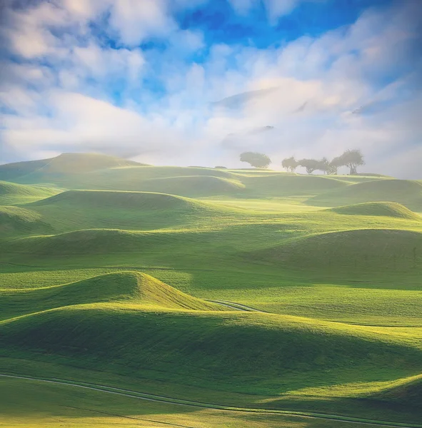 Tramonto in montagna paesaggio — Foto Stock