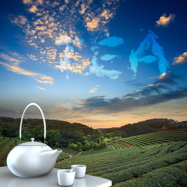 Teapot with nice background — Stock Photo, Image