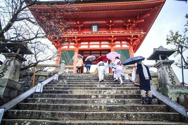 Puerta del Templo Kiyomizu-dera en Kyoto, Japón —  Fotos de Stock