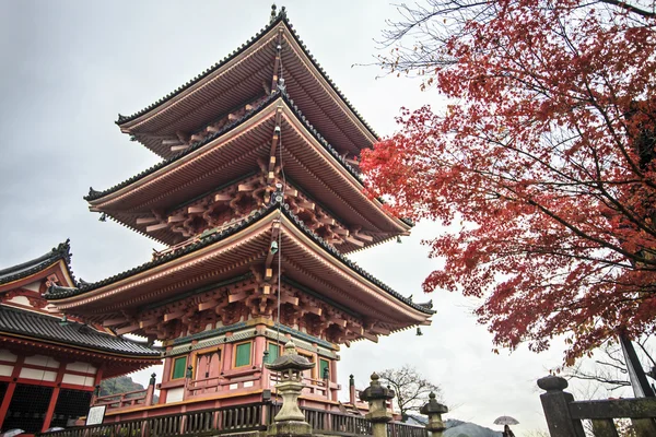 Kiyomizu-dera Temple Gate in Kyoto, Japan — Stock Photo, Image