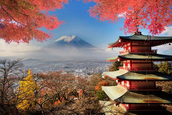 Mt. Fuji con colori autunnali in Giappone . — Foto Stock