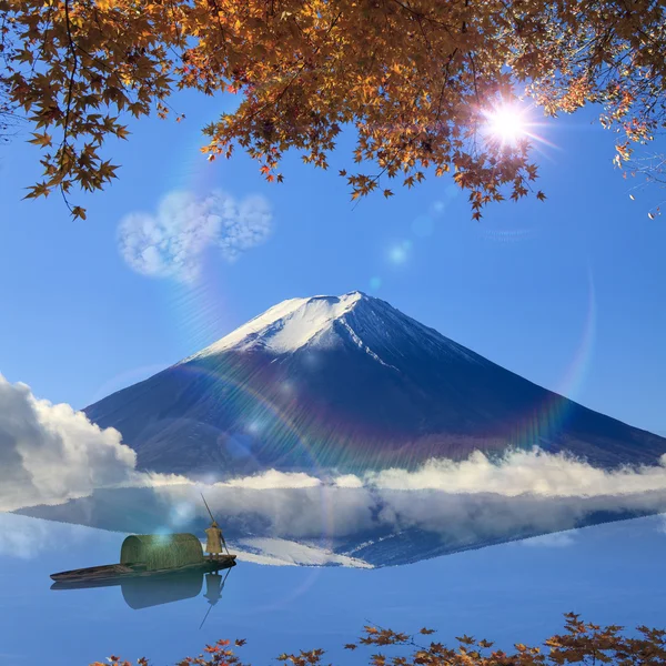 Image of sacred mountain of Fuji in the background at Japan — Stock Photo, Image