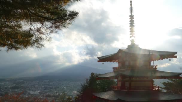 Mt. Fuji con colores de otoño en Japón — Vídeos de Stock