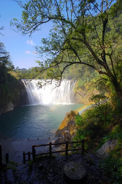 Cachoeira em Taipei, Taiwan — Fotografia de Stock