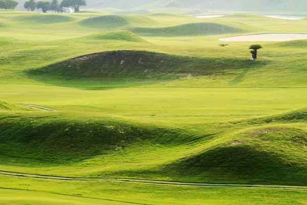 Golfbaan met mooie achtergrondkleur, Taiwan — Stockfoto